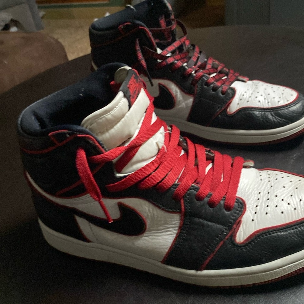 jordan 1 bloodline - Picture 1 of 2